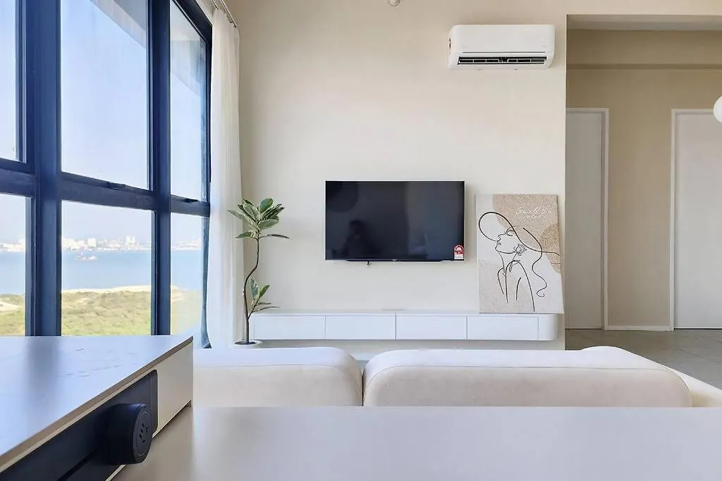 Bathtub With Seaview, 8Pax, Urban Suites - 5Km To Komtar 조지타운 0*,